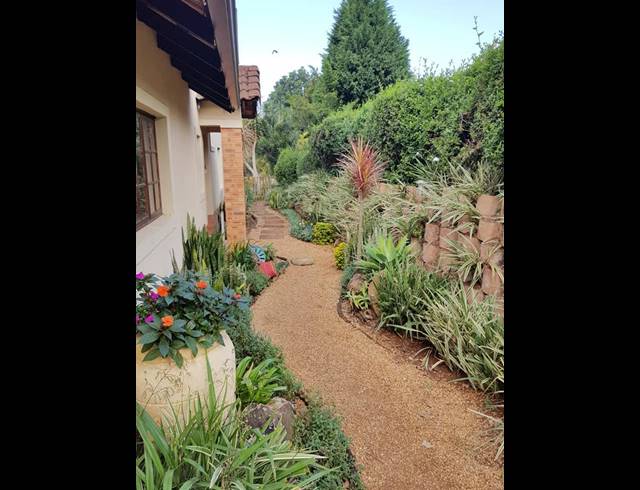 3 BEDROOM TOWNHOUSE SOLD IN CLIFTON HILL ESTATE